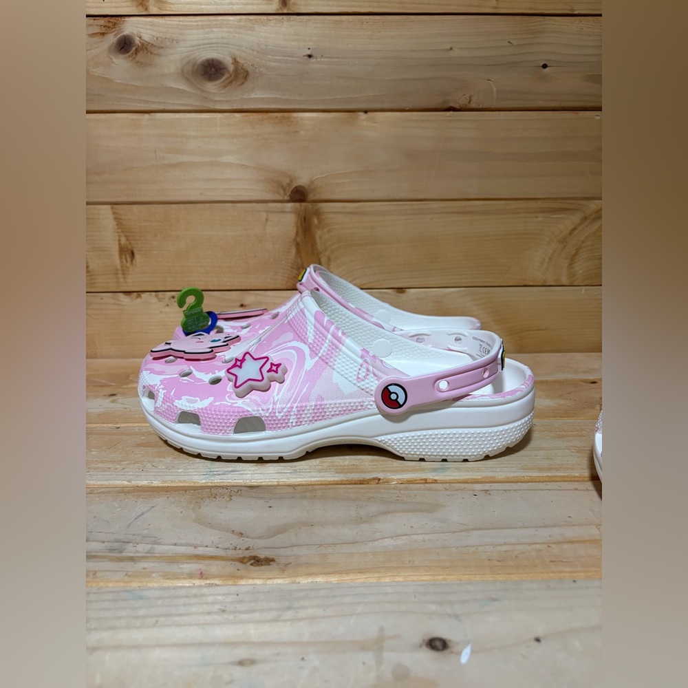 New Crocs Pokémon Jigglypuff Classic Clog Star Light up Limited edition - Picture 3 of 7